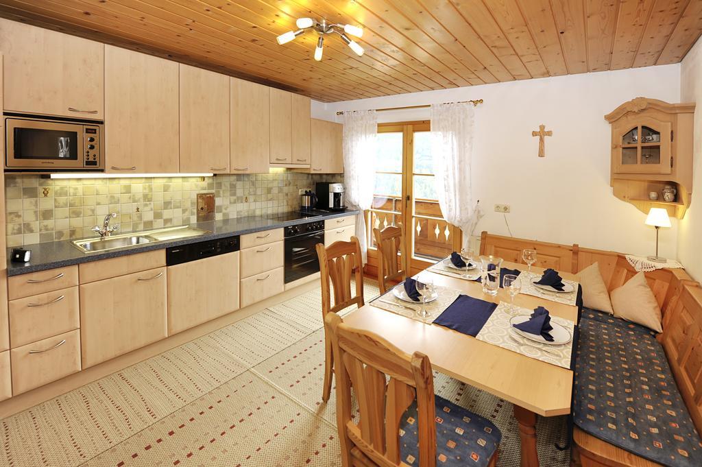 Haus Natalie Apartment Bartholomaeberg Phòng bức ảnh